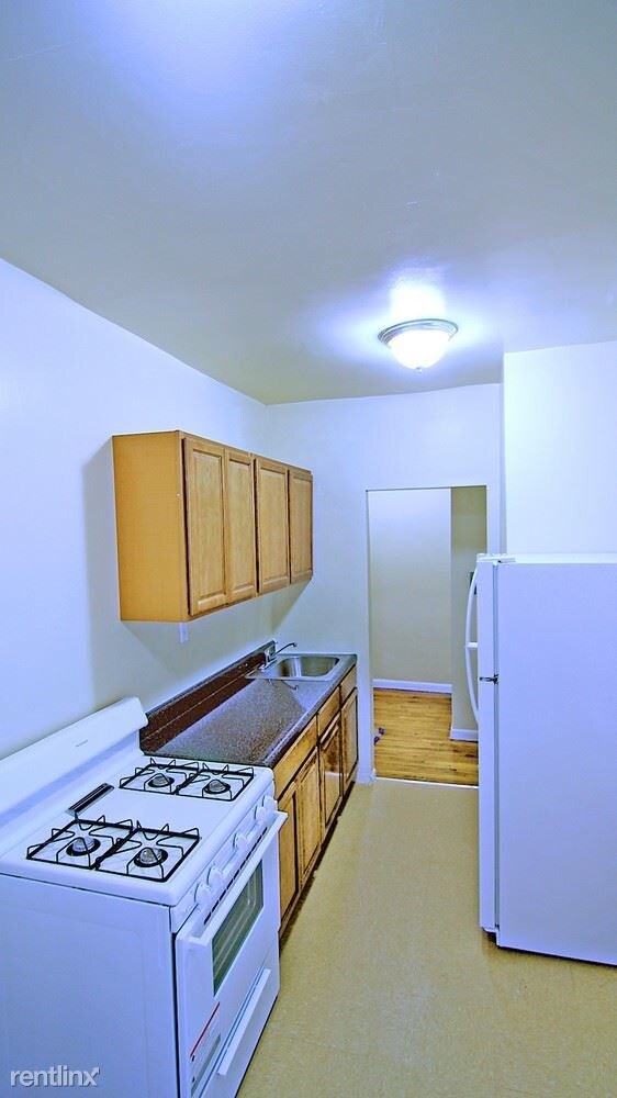 Building Photo - 1027 Walton Ave