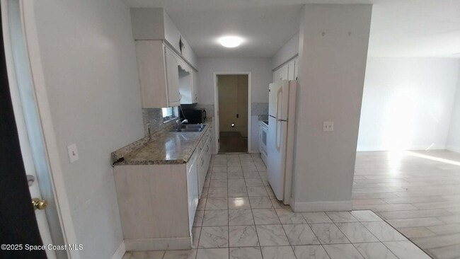 Building Photo - 4180 Tom Ct