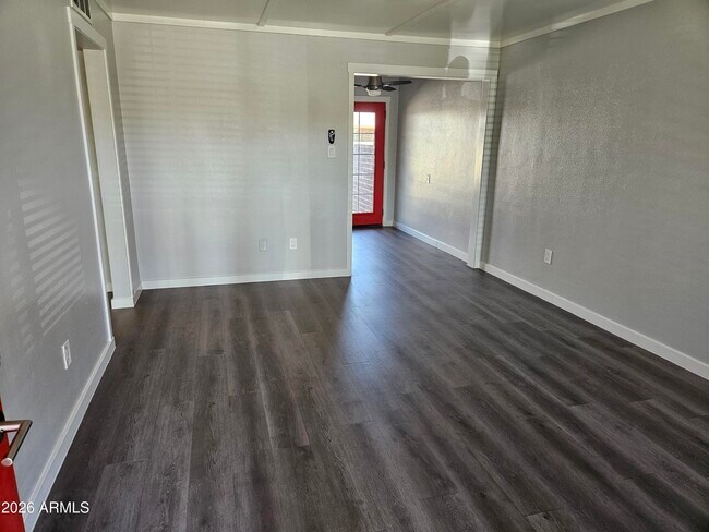 Foto del edificio - 324 W Pasadena Ave