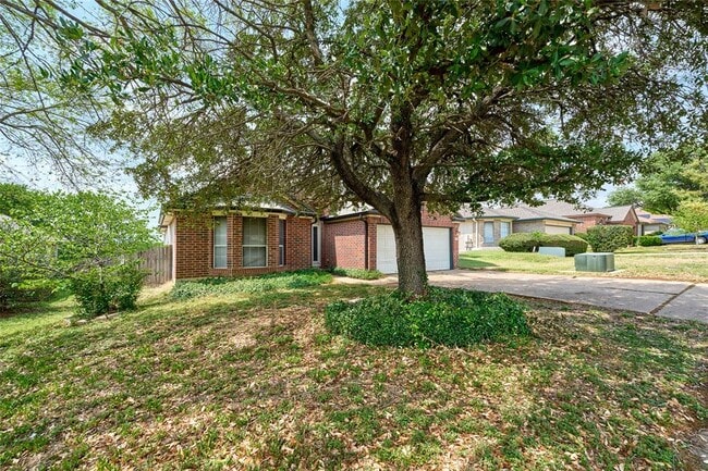 Building Photo - 2712 Settlement Dr
