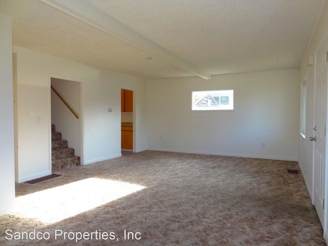 Building Photo - 4 br, 1 bath House - 3217 S Durango