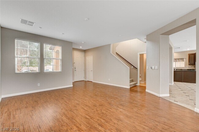 Foto del edificio - 66 Archer Glen Ave