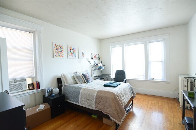 Foto del edificio - 15 Parkman St