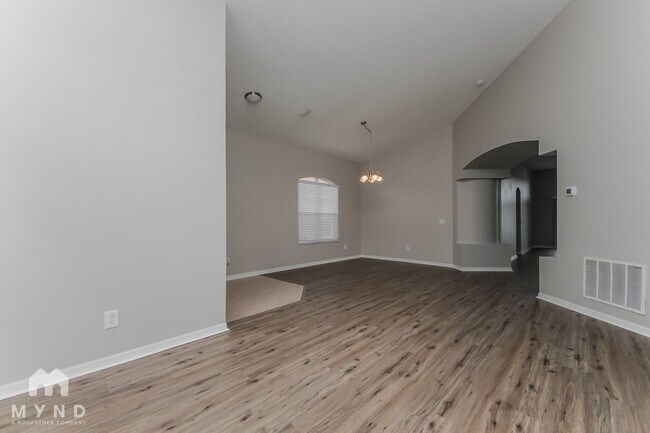 Foto del edificio - 723 Stonewyk Way