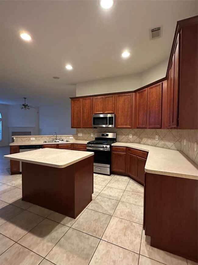 Building Photo - 20206 Windsor Trace Ln