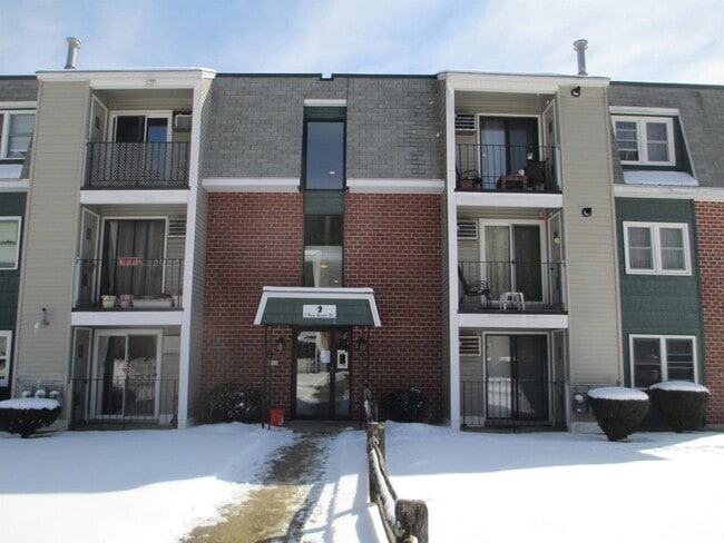 Building Photo - 3 New Haven Dr