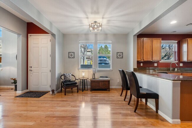 Foto del edificio - Furnished & Fully Equipped Low Maintenance Town Home (Somersett - Utilities Included)