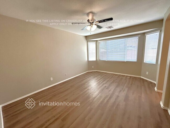 Foto del edificio - 7412 W Ellis St