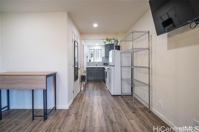 Building Photo - 99-1056-1056 Manako Pl