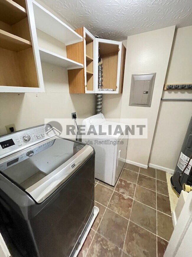 Foto del edificio - 412 Marian Ln