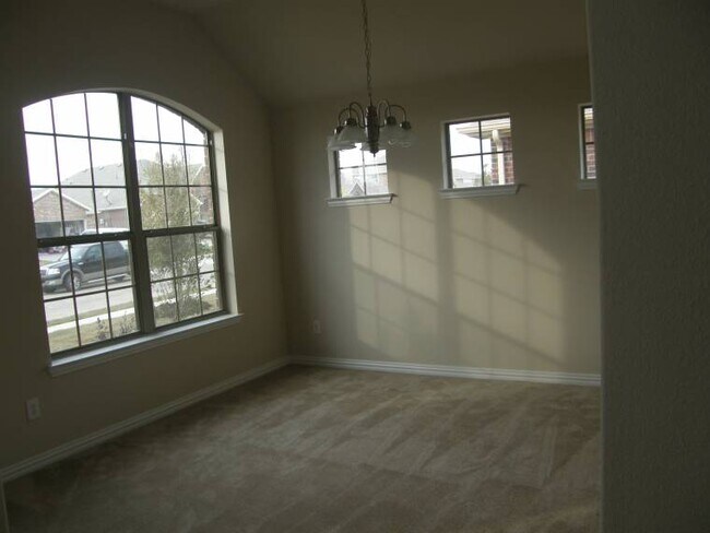 Building Photo - 2420 Gold Rush Dr