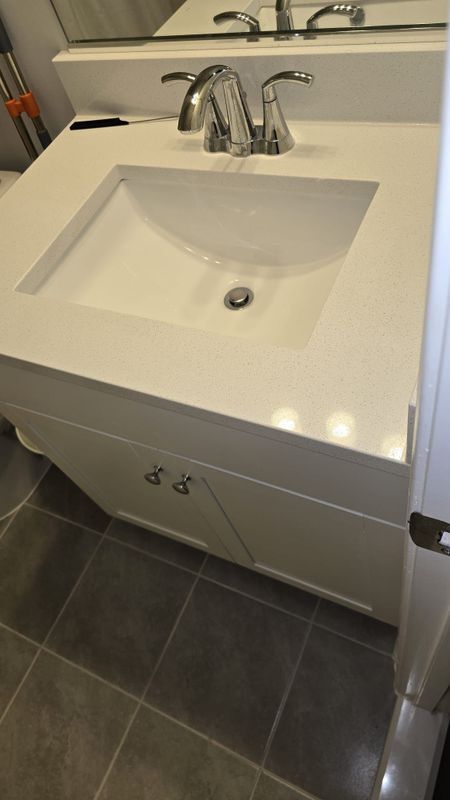 Foto del edificio - 3222 Reservoir Ln