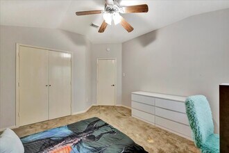 Building Photo - 4026 Bentwood Dr