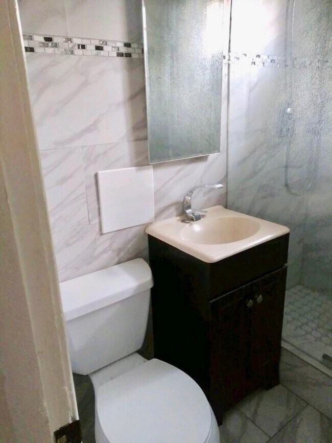 Bathroom - 249 S Harvard Blvd