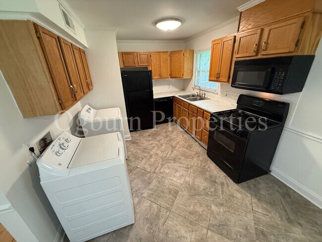 Foto del edificio - 4136 Sunflower-3BR/2BA-HOME!!!