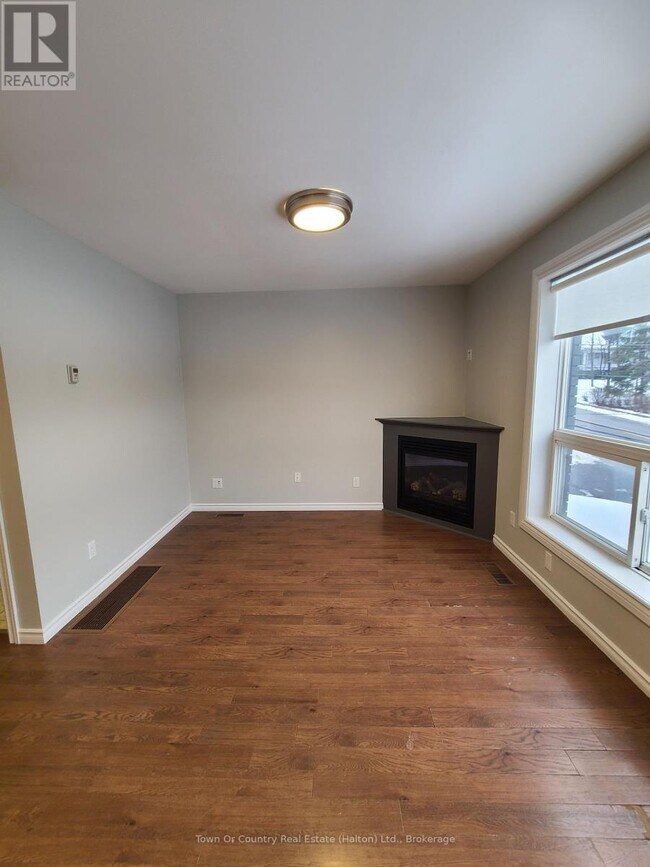 Photo du bâtiment - 158 Mill St