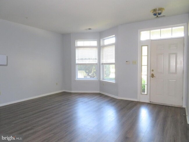 Building Photo - 113 Dresher Woods Dr