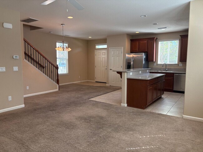 Building Photo - Move-In Ready 2-Story Home by Virginia Lake