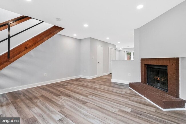 Building Photo - 2435 18th St NE