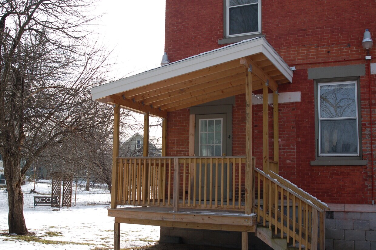 23 Washington St Unit 4, Rutland, VT 05701 Apartments in Rutland, VT