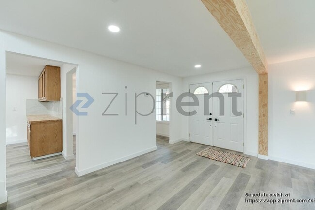 Foto del edificio - 12225 105th Ave NE