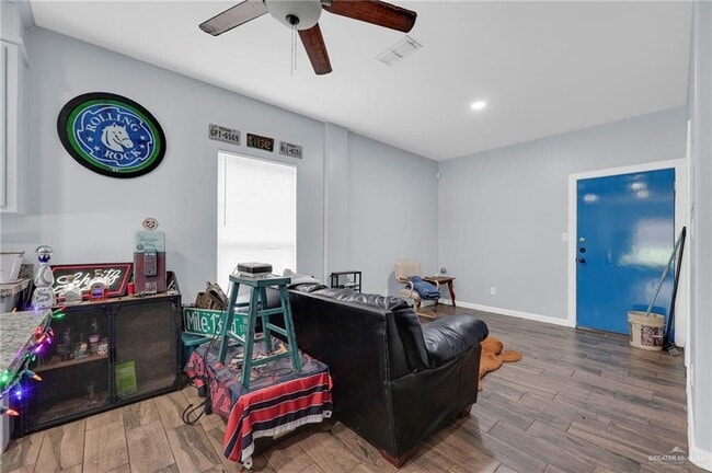 Building Photo - 12 W Chavez St