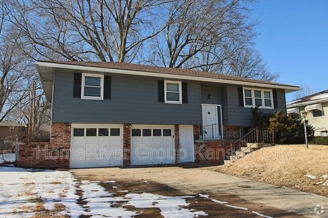 Building Photo - 13808 Bennington Ave