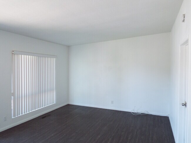 Living Room - 7632 Newlin Ave