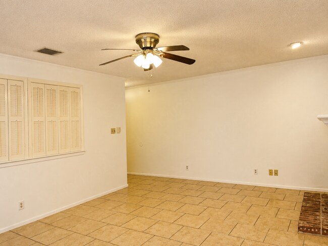 Foto del edificio - 10955 Wurzbach Rd