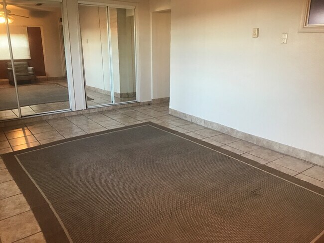 Master bedroom with wall to wall closet - 121 S. Rio Vista Road
