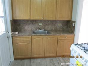 Foto del edificio - 831 SW 11th St