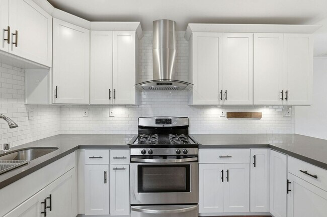 Foto del edificio - Beautiful Spacious 3-bedroom 2-Bath Home in Berkeley!