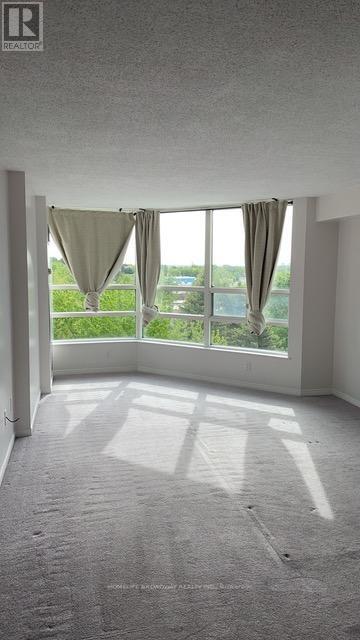 Building Photo - 7905 Bayview Ave