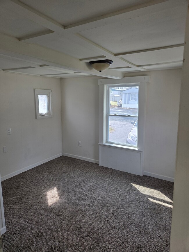 Foto del edificio - 8 Geer Rd