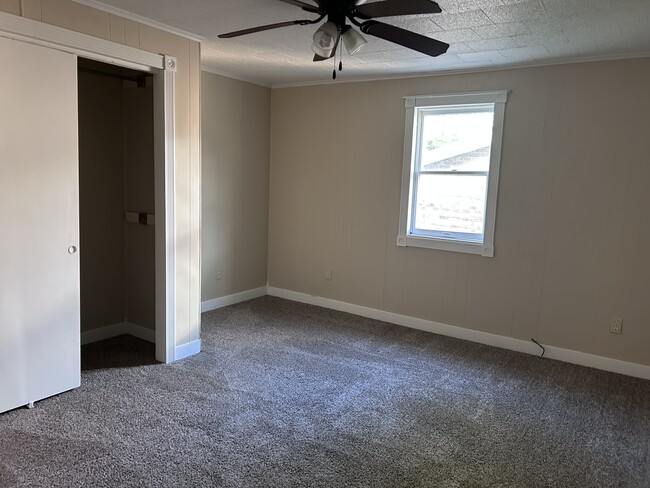 Bedroom #1 - 30 Frank St