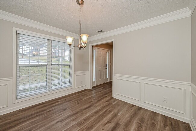 Building Photo - 845 Simon Ive Dr