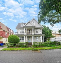 Building Photo - 40 Scofield Ave