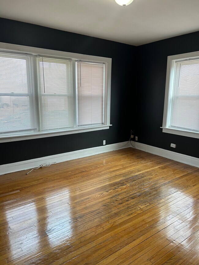 Foto del edificio - 2501 E 84th St