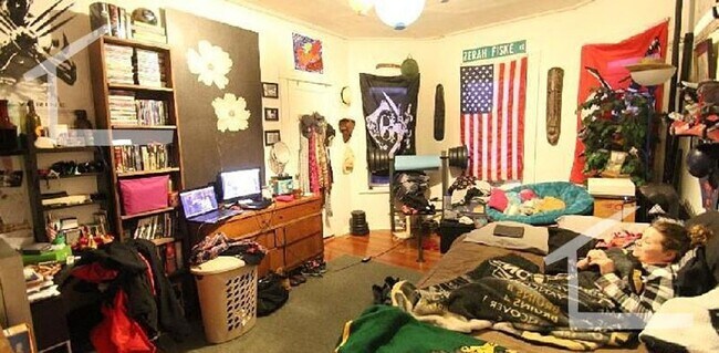 Building Photo - 46 Brainerd Rd