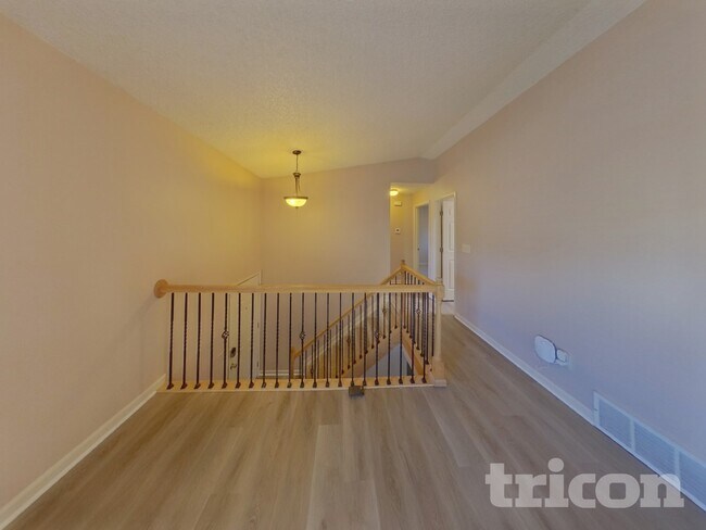 Foto del edificio - 7475 Churchwood Cir