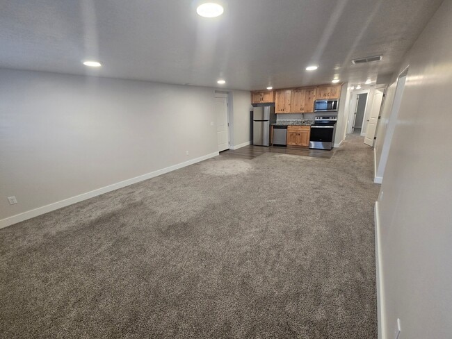 Building Photo - 1481 N Arcadia Dr