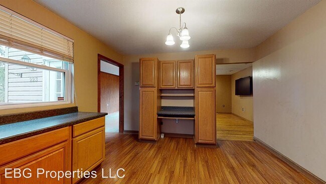 Building Photo - 3 br, 2 bath House - 223 Kyle Rd