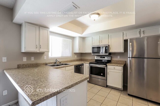 Building Photo - 5321 W Riviera Dr