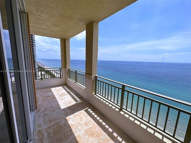 Foto del edificio - 2080 S Ocean Dr