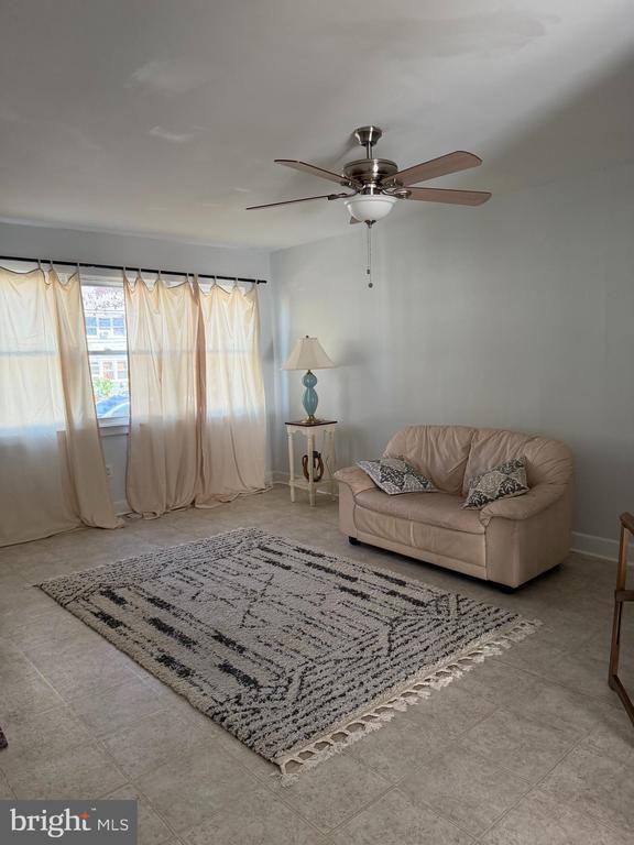 Building Photo - 1036 Alcyon Dr