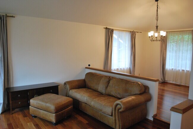 Foto del edificio - 20204 37th Ave W