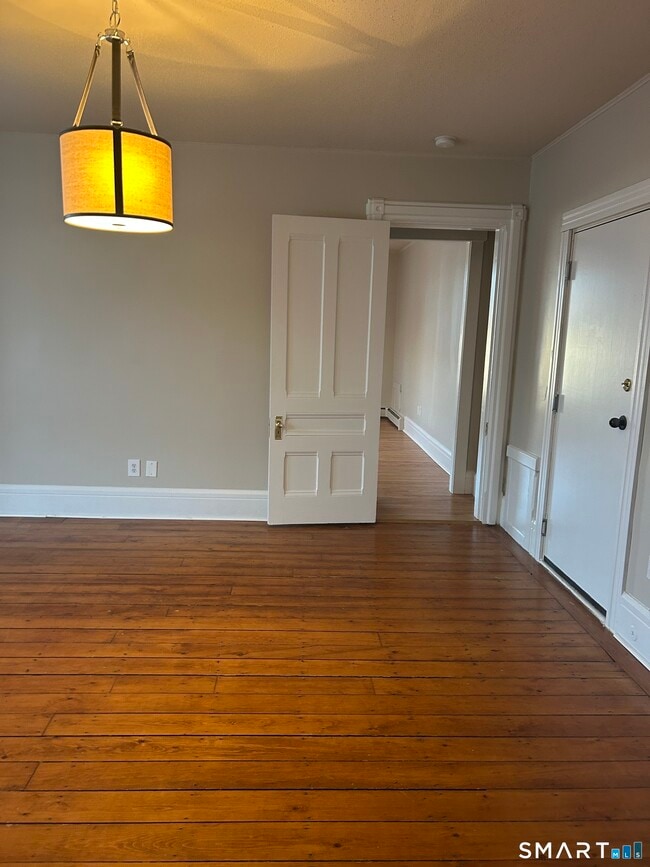 Foto del edificio - 214 Broadway