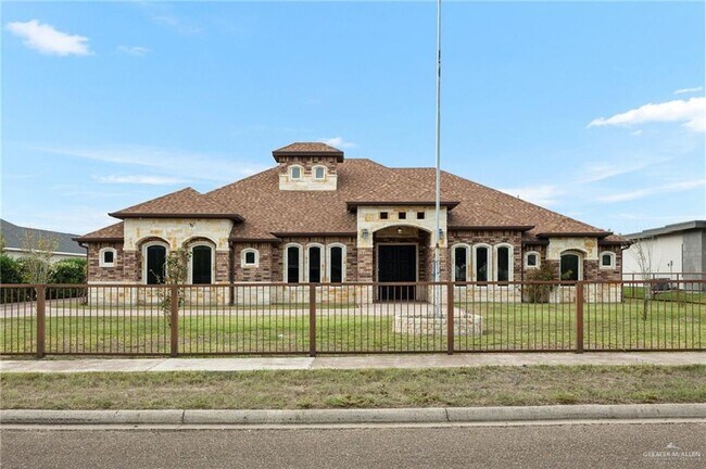Building Photo - 22 Lucksinger Rd