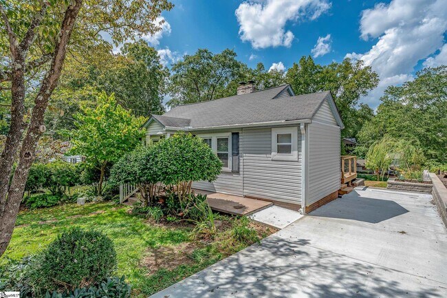 Foto del edificio - 202 Briarcliff Dr