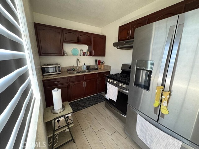 Foto del edificio - 1032 S Bonnie Brae St